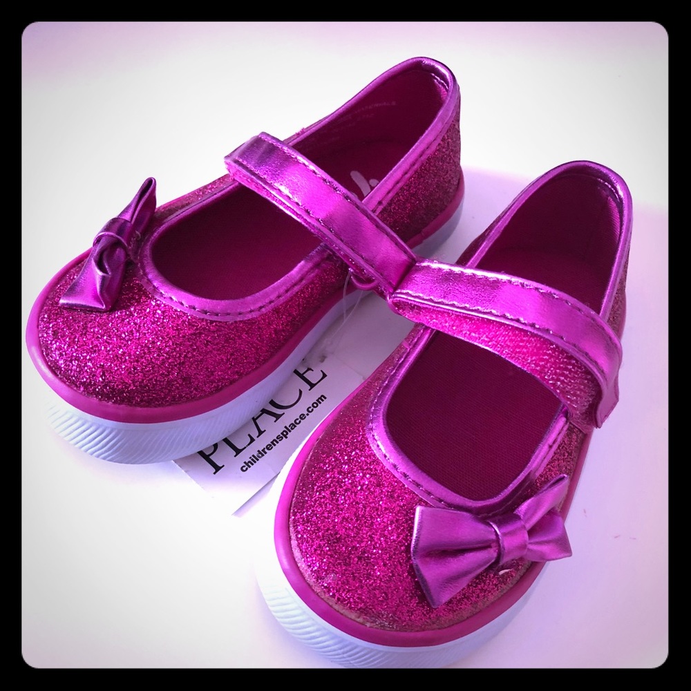 Pink glitter Sneakers w bow baby size 5